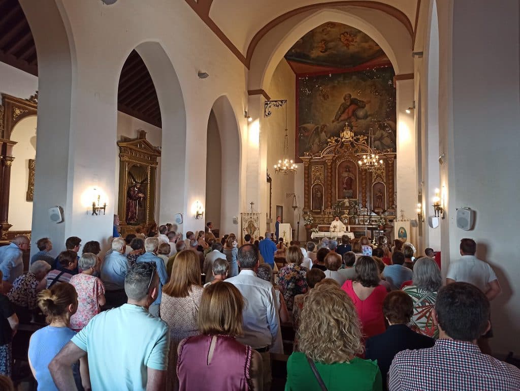 SALOBREÑA CELEBRA CON DEBIDO ESPLENDOR EL DÍA DEL CORPUS CHRISTI