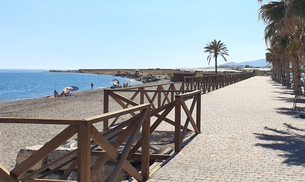 Las playas de la Costa Tropical en “perfecto estado” para afrontar la temporada de verano 2023