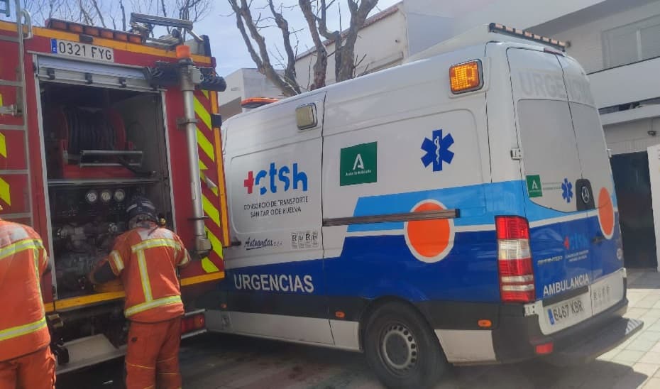Fallece tras quedar atrapado bajo un tractor en una finca en Moguer
