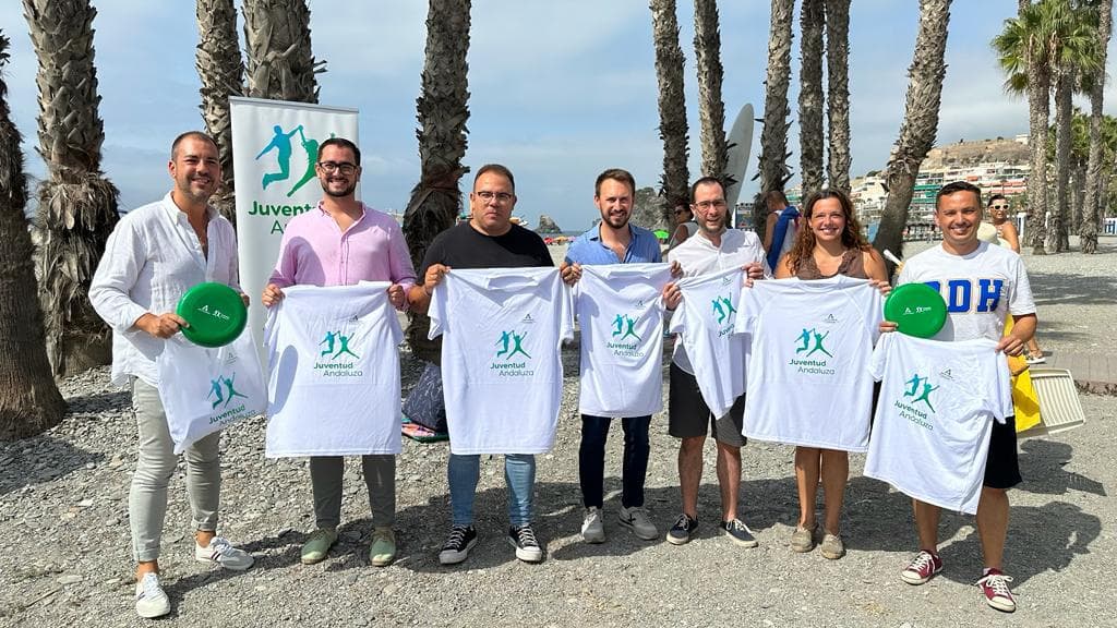 Medio ambiente y ocio saludable para celebrar el Día Internacional de la Juventud a orillas del Mediterráneo
