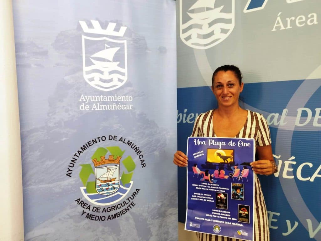 Almuñécar invita al cine en las playas Puerta del Mar y Velilla