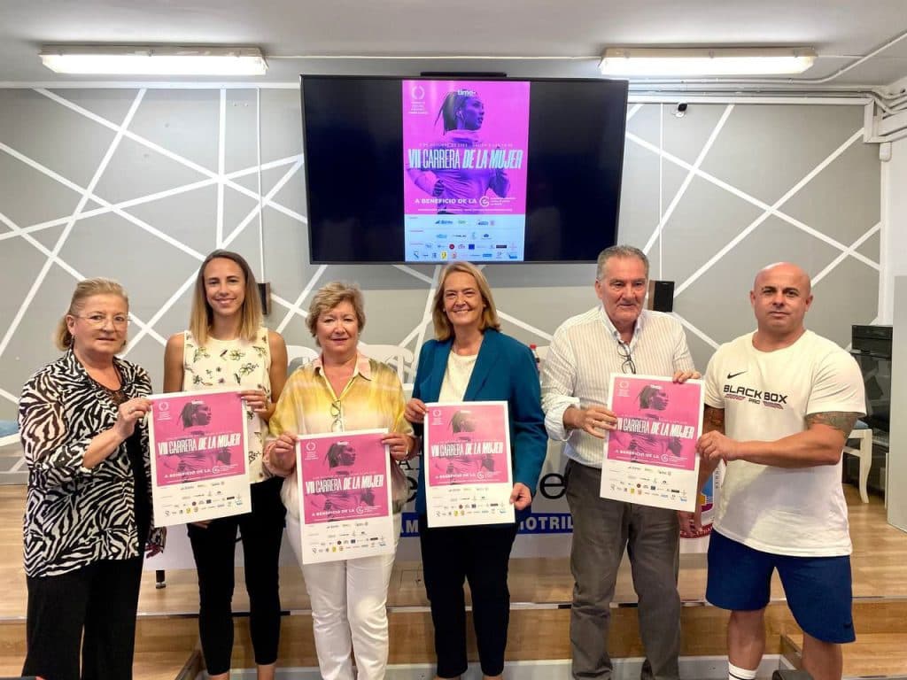 Motril volverá a «vestirse de rosa» con motivo de la VII Carrera de la Mujer