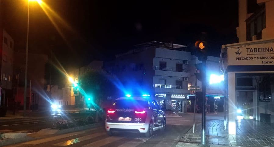 La Policía Local de Motril detiene en Calahonda a un hombre que estaba en busca y captura en Bélgica