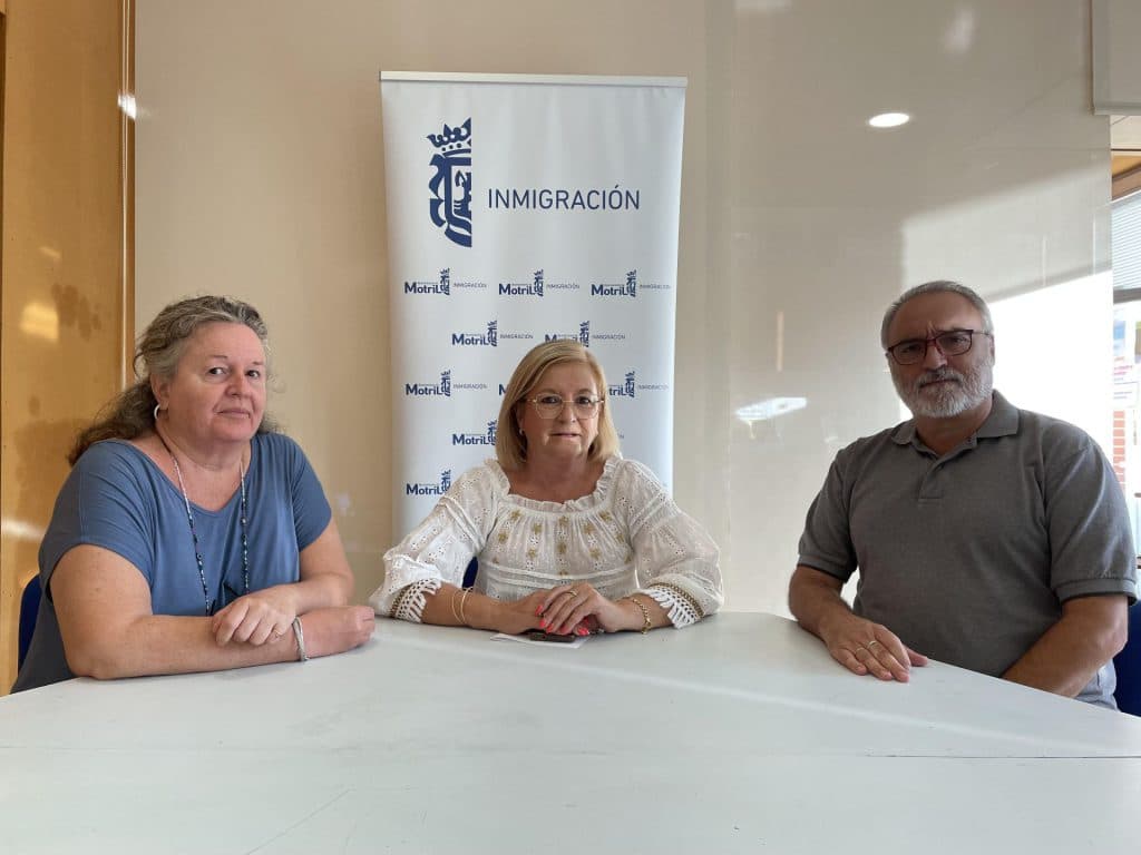 El Ayuntamiento de Motril presenta los cursos de español para extranjeros y para la obtención de la nacionalidad española