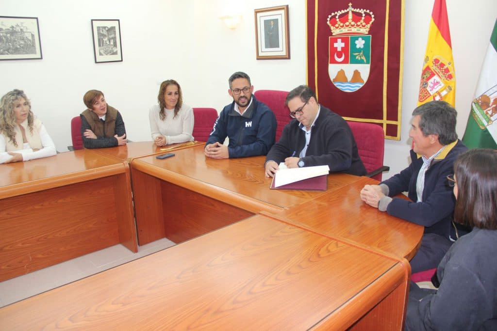 La Mancomunidad anuncia el patrocinio de grandes eventos en su visita a Los Guájares
