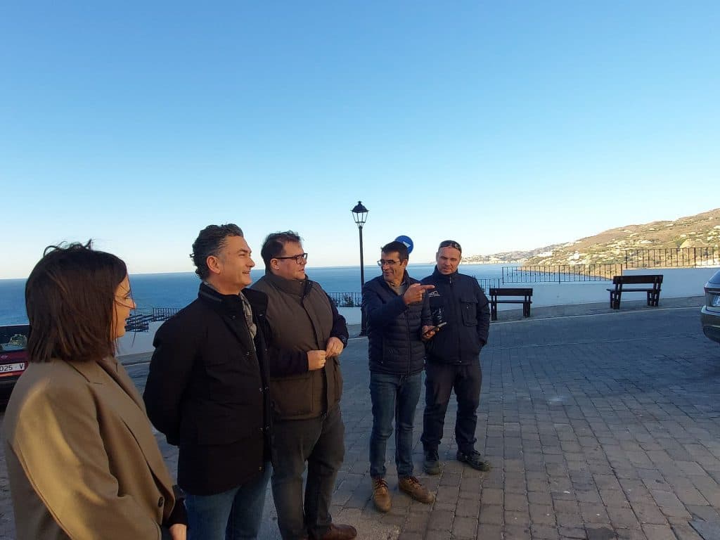 La Mancomunidad de la Costa Tropical se suma al plan de embellecimiento de Salobreña