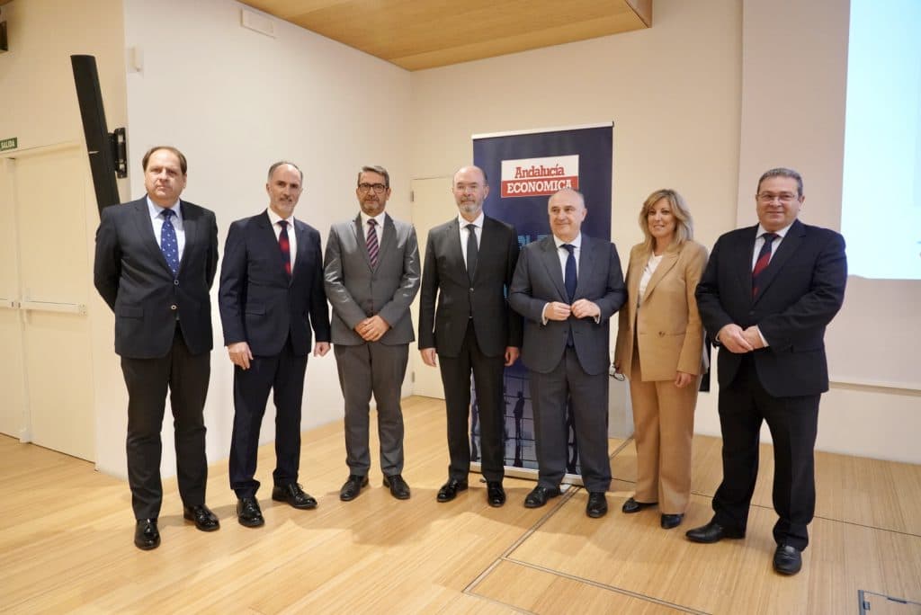La incertidumbre del entorno condiciona la toma de decisiones estratégicas de los directivos andaluces