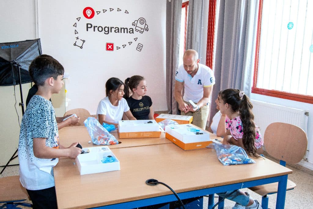Más de 400 estudiantes granadinos participan en el programa de alumnos con altas capacidades