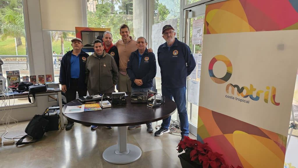 El Radioclub Motril facilitará que menores puedan hablar desde Motril con SS.MM. los Reyes Magos mediante emisoras de CB-27