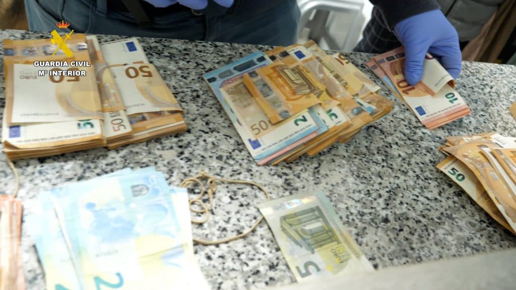 Doce detenidos por blanquear dinero procedente del tráfico de drogas