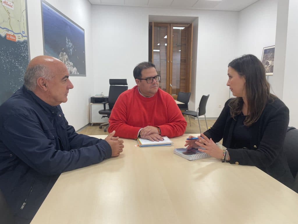 La Mancomunidad de la Costa Tropical y Cruz Roja acuerdan suscribir un convenio de colaboración