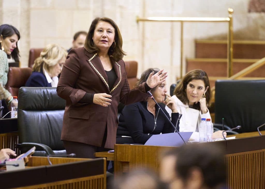 Carmen Crespo pide controles “exhaustivos” y el refuerzo del personal en los PIF de los puertos