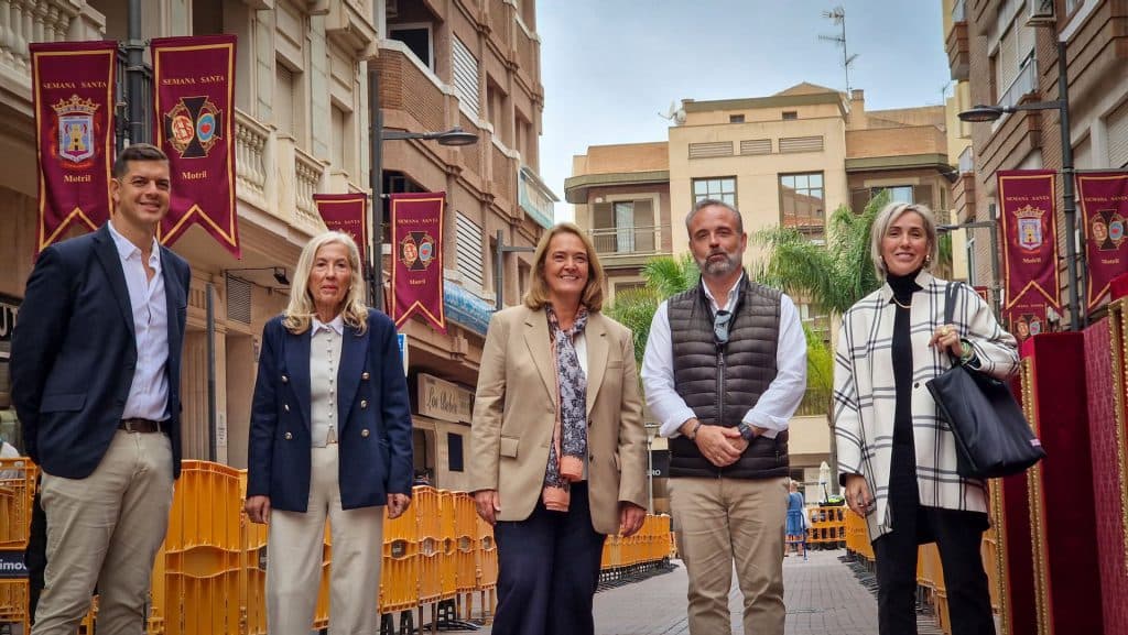 El Ayuntamiento de Motril junto a la Agrupación de Cofradías ultiman los preparativos para la Semana Santa 2024