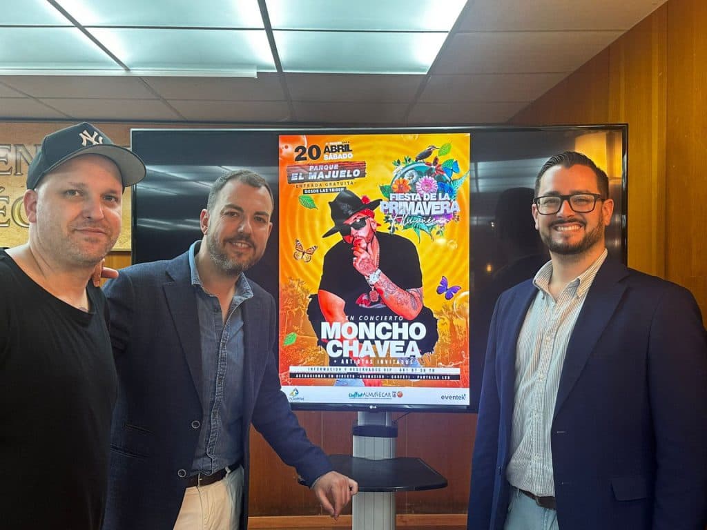 Almuñécar celebra la Fiesta de la Primavera en el parque El Majuelo