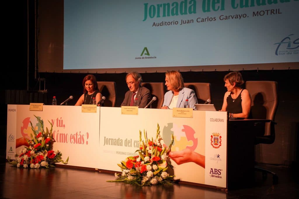 La Jornada del Cuidado reúne en Motril a 200 personas cuidadoras de ciudadanos dependientes