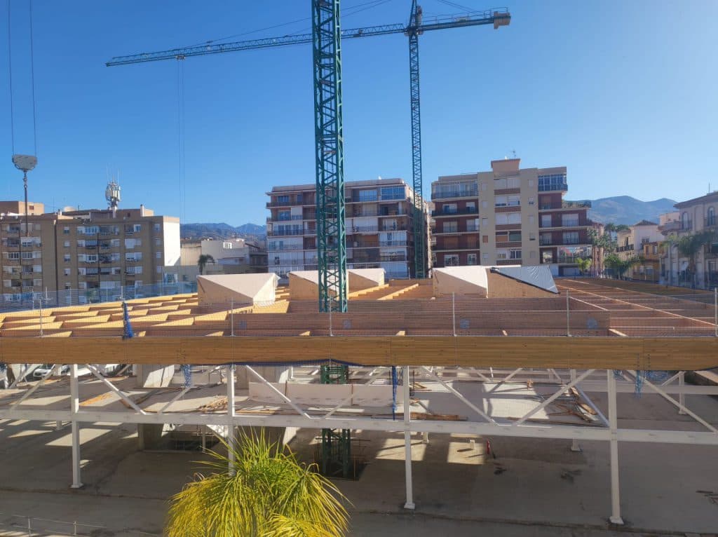 La corporación sexitana aprueba una modificación que dará el impulso definitivo a la obra del mercado municipal