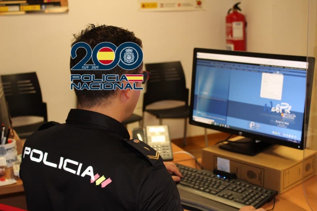La Policía Nacional da las claves para que el día de San Valentín no sea el día del “estafamor”