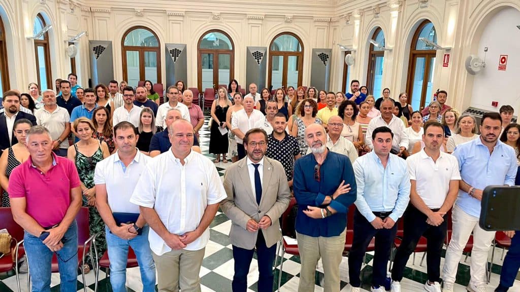 La Junta inyectará 14,8 millones de euros a los ayuntamientos granadinos que contraten a personas desempleadas