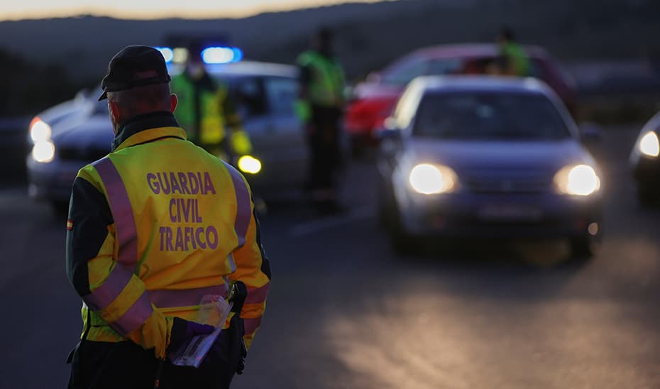 Cinco personas resultan heridas tras salirse su coche de la carretera en Órgiva