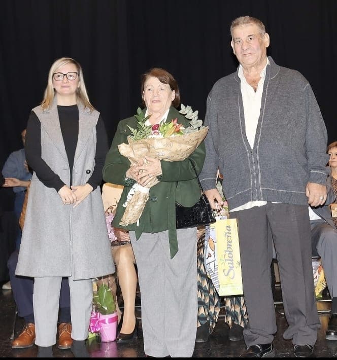 Salobreña rinde homenaje a las parejas que este año cumplen 50 años de casados