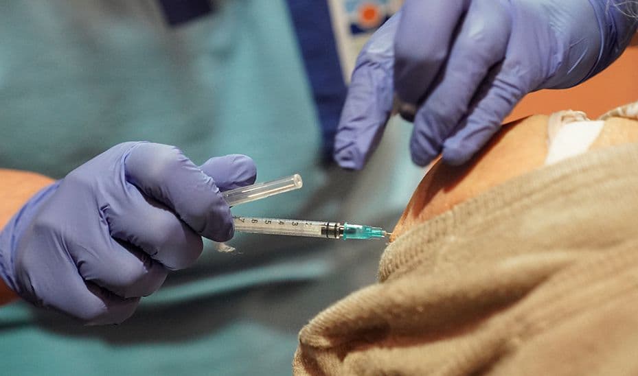 Andalucía vacunará sin cita todos los miércoles a la población diana en 623 puntos