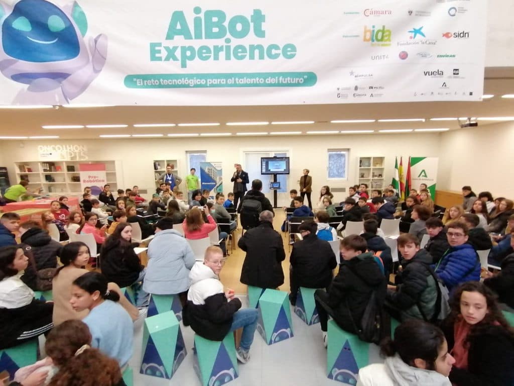 Más de 360 escolares granadinos vivirán una inmersión tecnológica en la III AiBot Experience