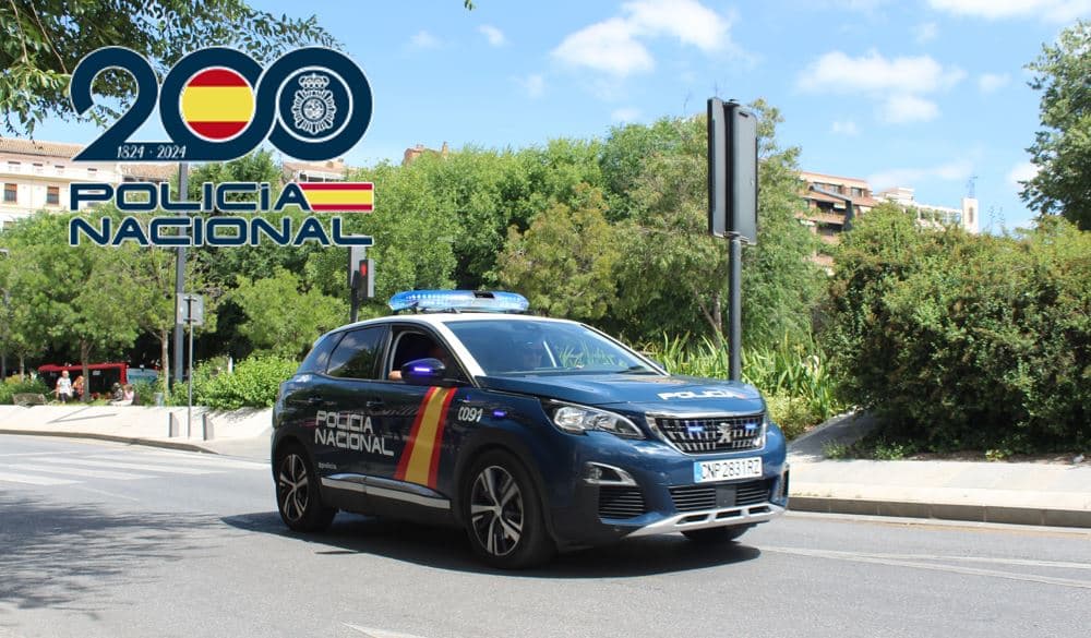 Detenido en Granada un varón con más de 5.000 euros y cerca de 40 gramos de hachís