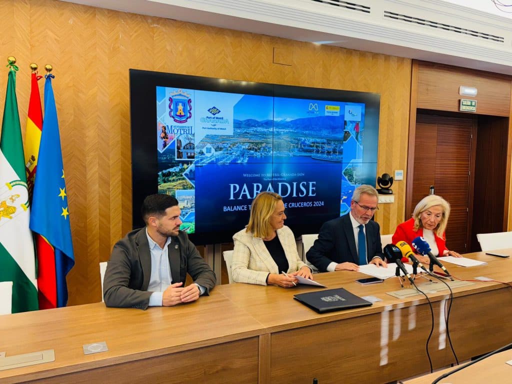 El Puerto de Motril cierra su mejor temporada de cruceros con cerca de 60.000 pasajeros y 38 escalas