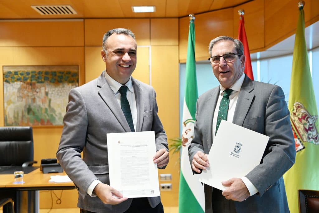 Diputación renueva su compromiso con el Colegio de Abogados de Granada para garantizar el servicio de intermediación hipotecaria en 2025