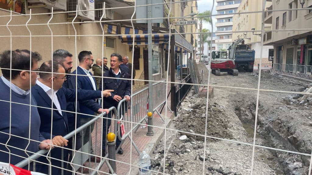 La Mancomunidad invierte 136.907,71€ en la renovación de redes hidráulicas de calle Granada en Almuñécar