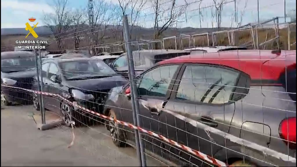 Tres investigados por robar y comercializar en Granada vehículos dañados durante la DANA