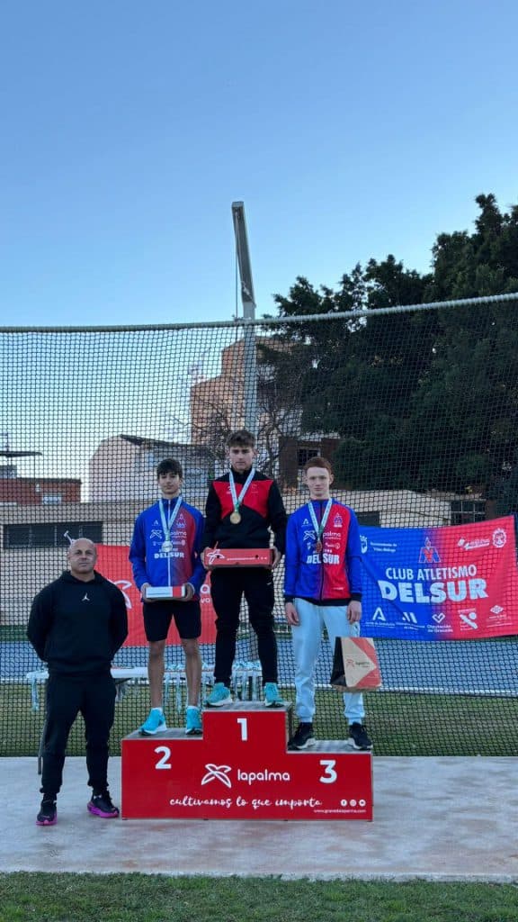 Éxito rotundo del Club Atletismo Delsur – Coop. La Palma en el andaluz de lanzamientos largos