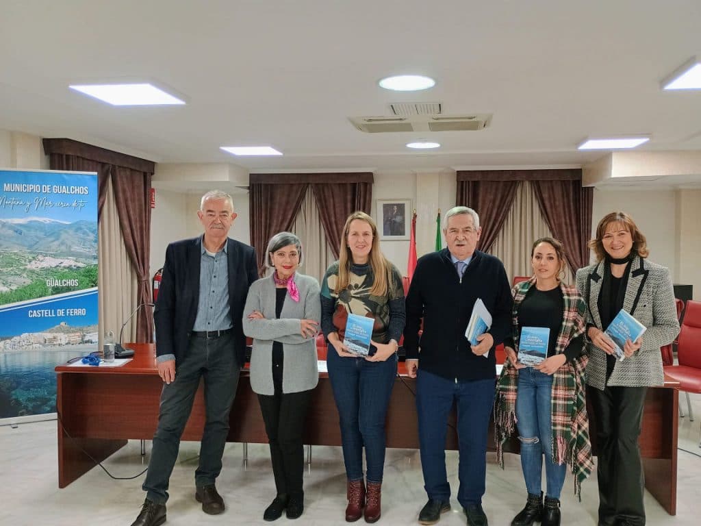 Castell de Ferro, protagonista de un viaje literario entre el mar y la montaña