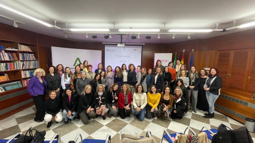 El IAM y las mujeres empresarias de Granada destacan los avances en igualdad y empleo