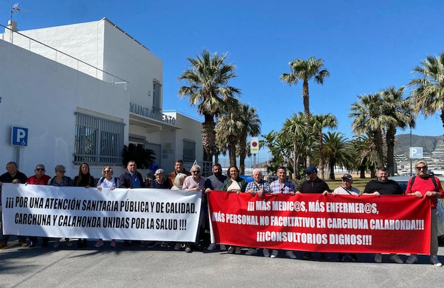 El PSOE apoya las reivindicaciones de la ‘Plataforma Ciudadana por la Sanidad Pública’ en Carchuna y Calahonda
