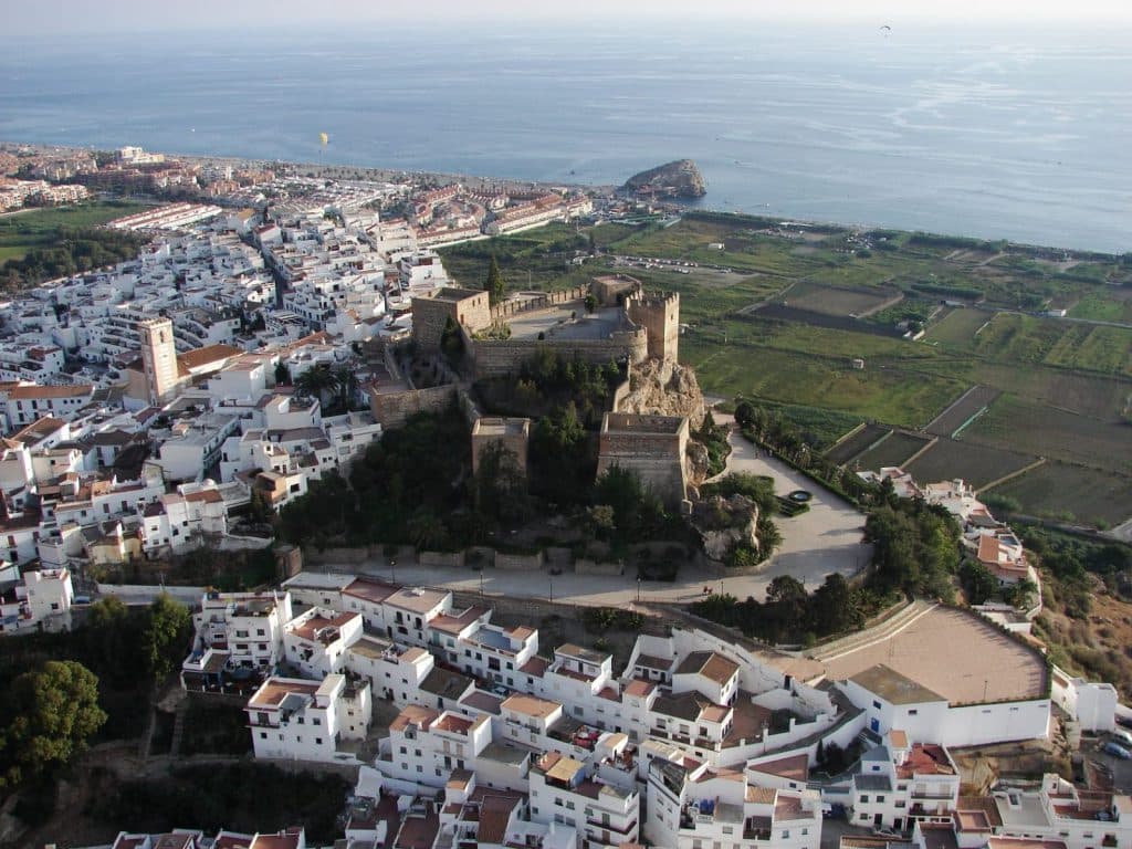 Salobreña saca a licitación los Planes de Promoción turística offline y online