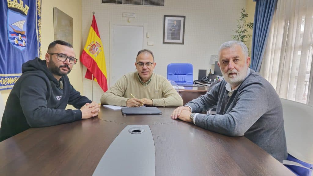 “Las playas de Almuñécar y La Herradura estarán en perfecto estado para Semana Santa si la climatología lo permite”