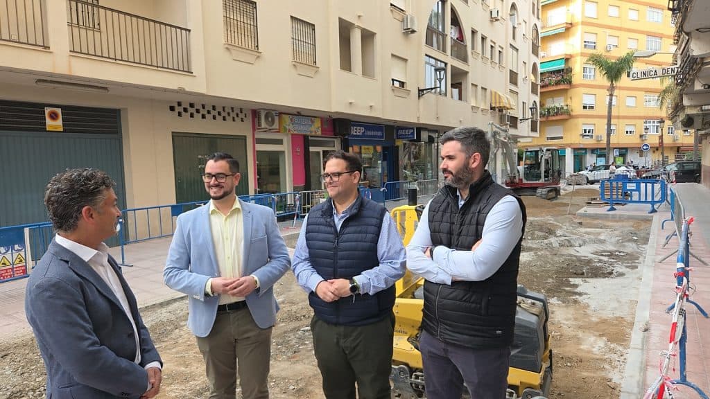 La sexitana calle Granada estará operativa hoy para tránsito peatonal y entre el Lunes y el Martes Santo para el tráfico rodado