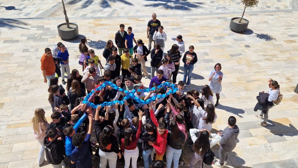 Salobreña conmemora el Día Mundial de Concienciación sobre el Autismo