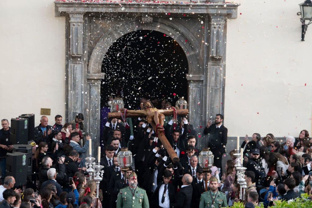 Y A TI, UNA ESPADA TE TRASPASARA EL ALMA (Lc. 2, 34-35)