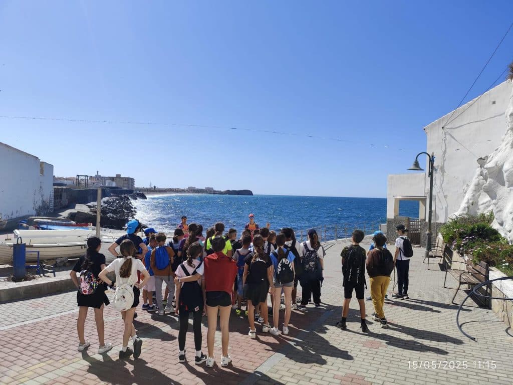 Medio Ambiente pone en marcha rutas de “Senderismo divertido” para escolares en Salobreña