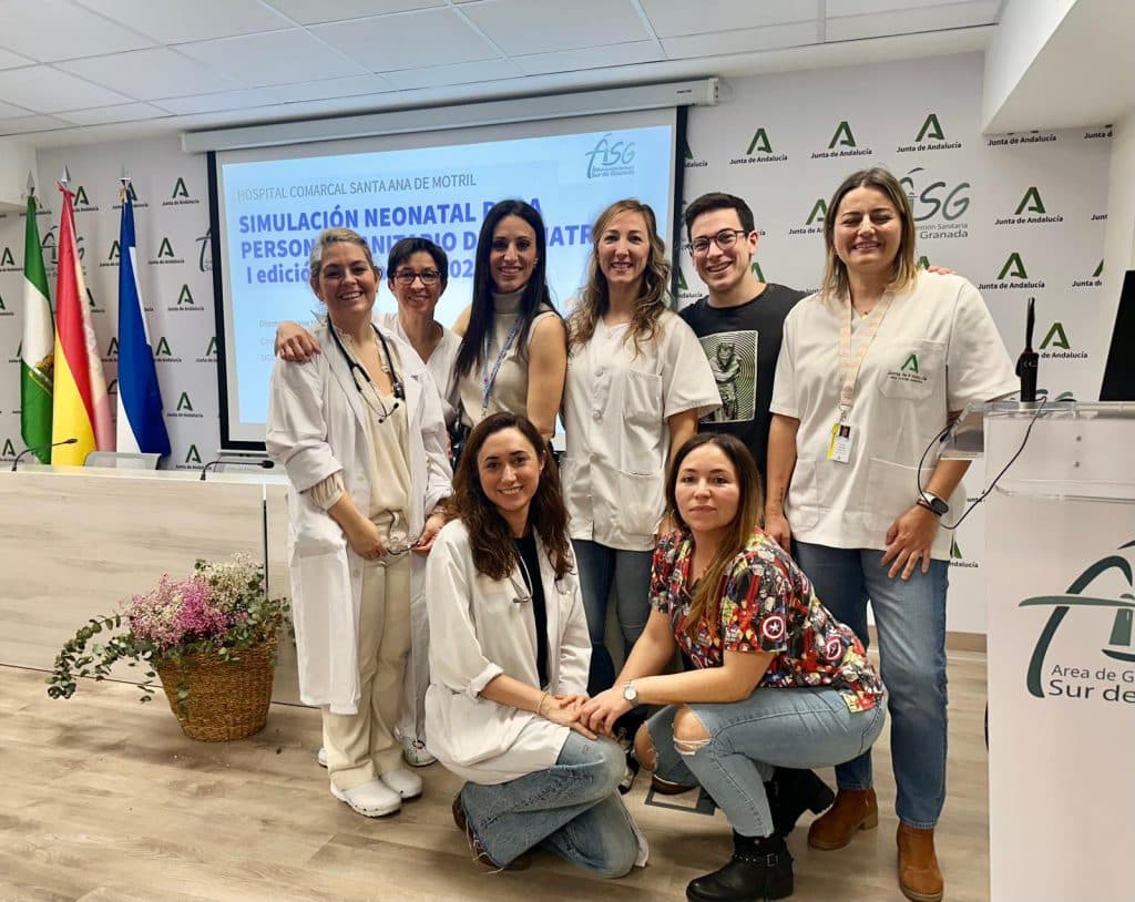 El Hospital de Motril refuerza la atención al recién nacido crítico mediante la formación del personal de Pediatría por simulación clínica