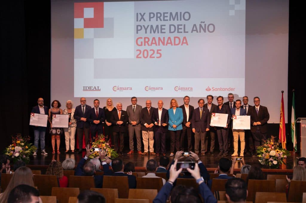 Nazaríes Intelligenia, Pyme del año 2025 de Granada entregado en el CDT de Motril
