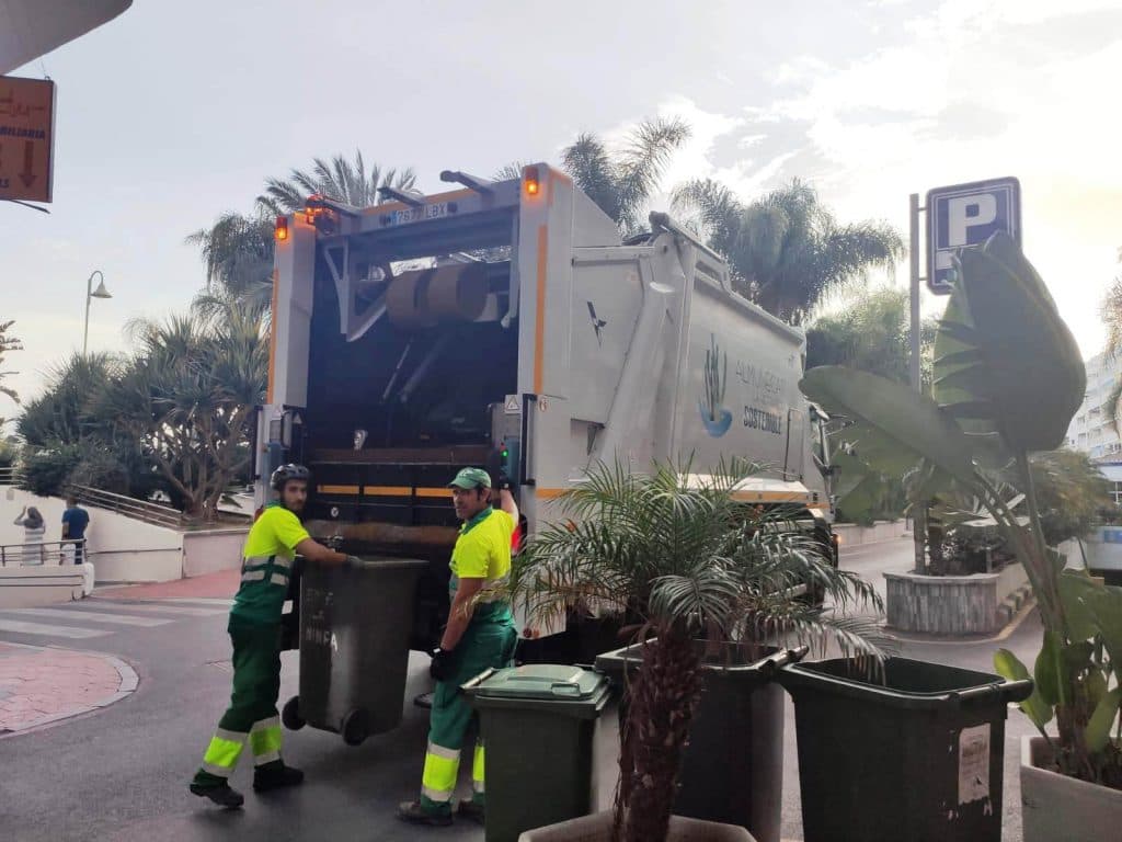 Almuñécar pone en marcha a partir del 1 de julio el horario de verano de recogida de la basura en la zona centro