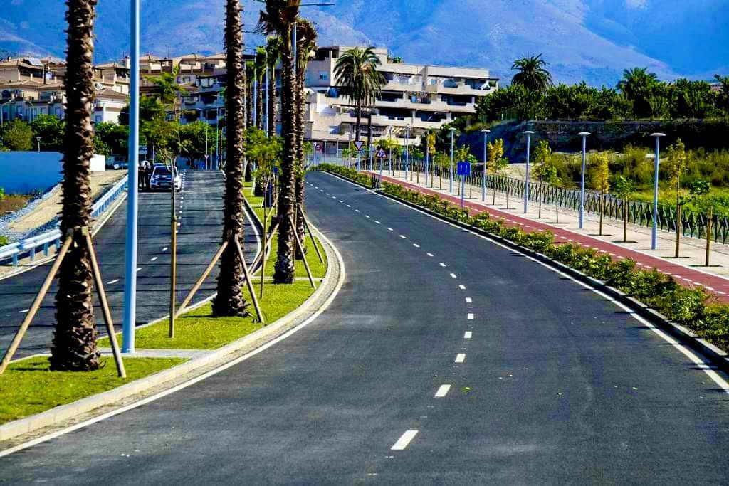 Tragedia y conmoción en Motril tras el fallecimiento de dos jóvenes de 20 y 21 años en accidente de circulación