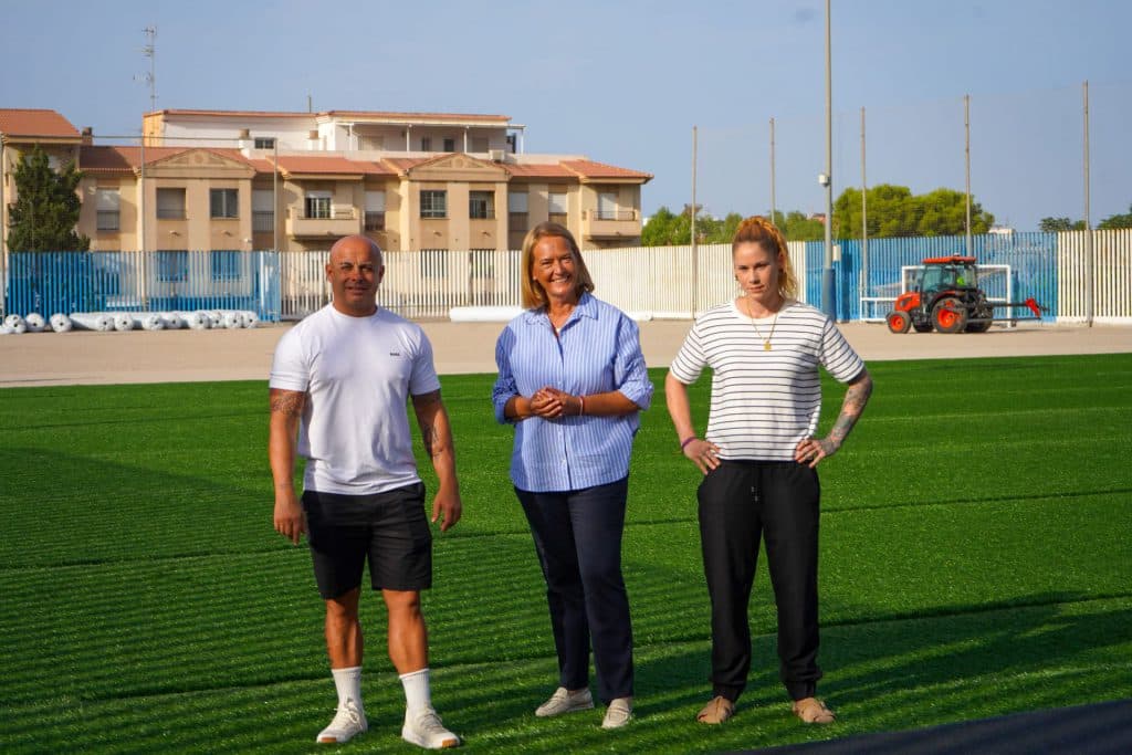El campo de fútbol ‘Hermanos Callejón’ “podrá volver a disfrutarse en septiembre en óptimas condiciones de uso»