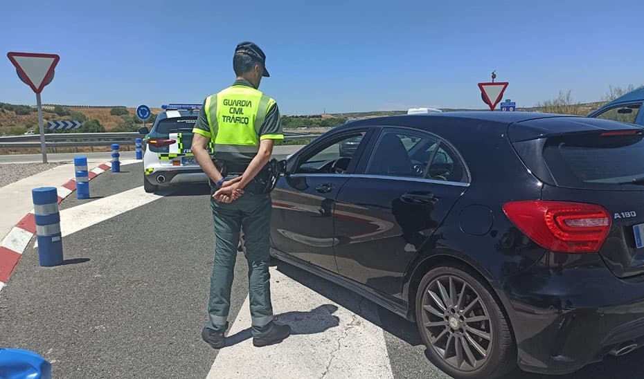 Fallece un hombre de 76 años en una colisión frontal entre dos turismos en Vélez Málaga