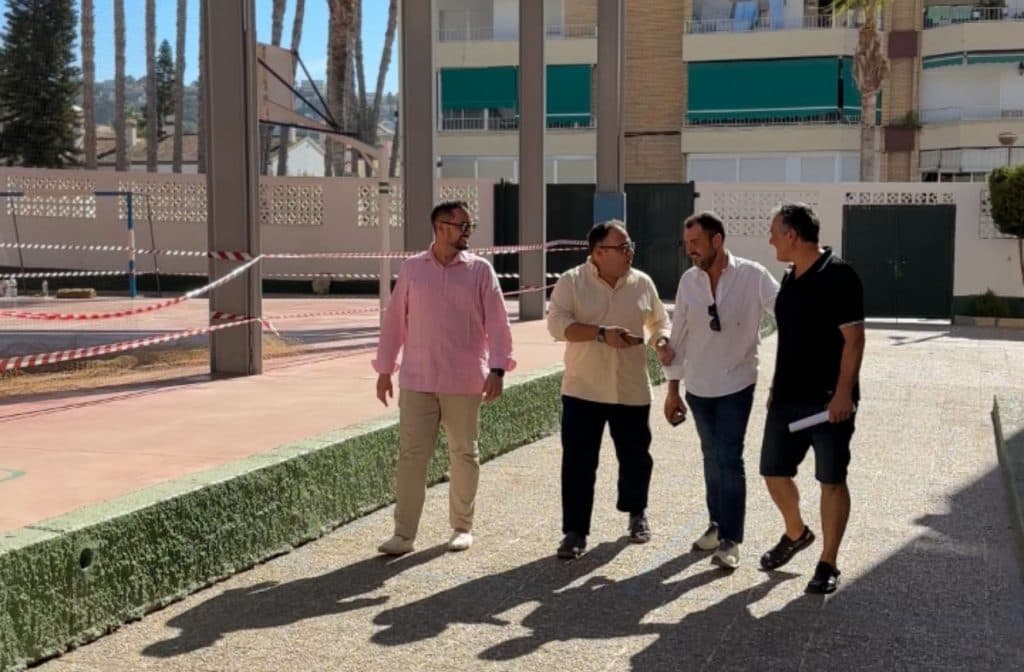 Almuñécar arranca el curso escolar con casi 1.800 alumnos y una inversión municipal de 514.000 euros en los centros educativos