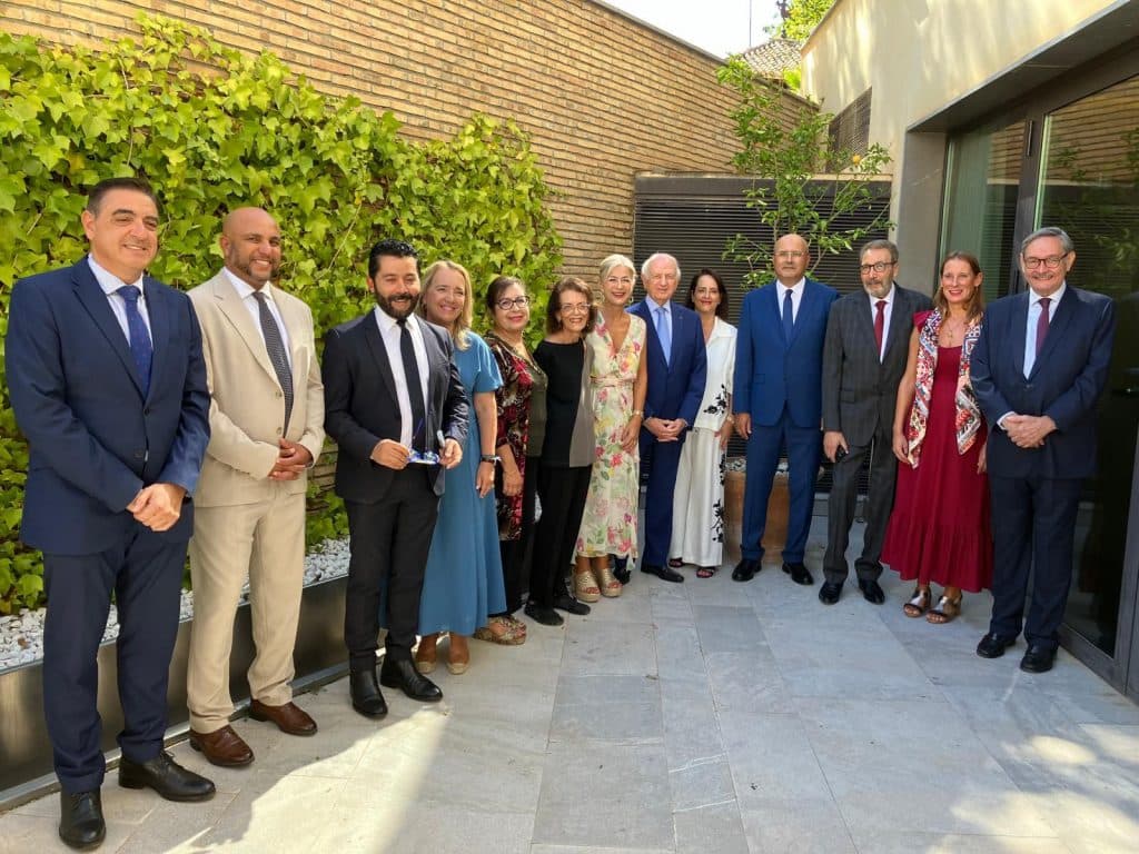 La consejera de Cultura preside en Granada la reunión del Patronato de la Fundación Tres Culturas del Mediterráneo