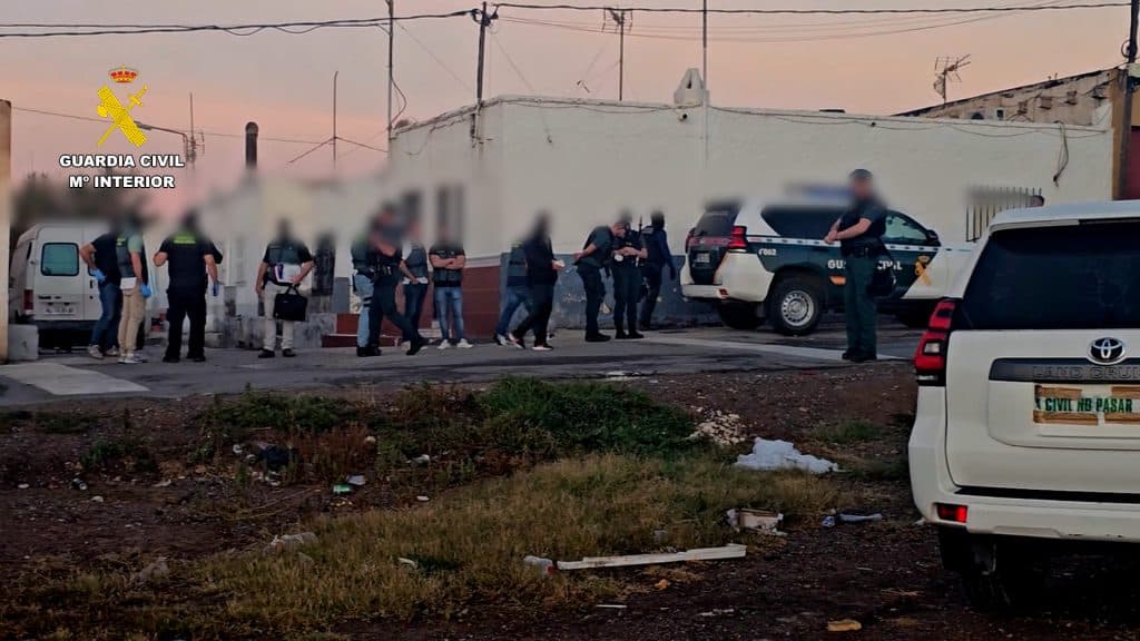 Detenidas 4 personas por disparar, atropellar y agredir brutalmente a un camionero para robarle